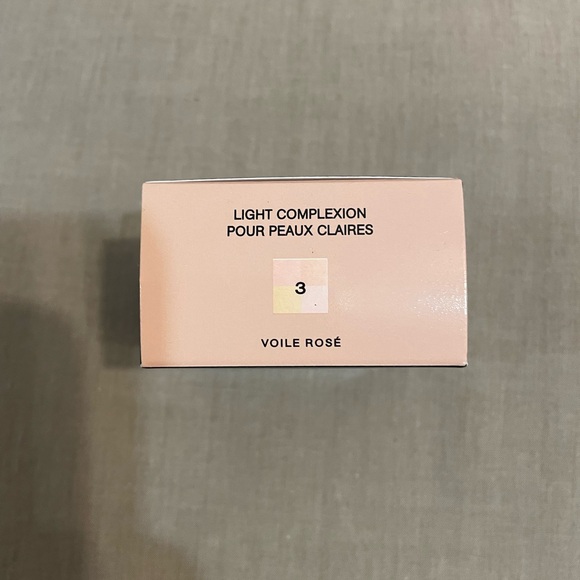 Givenchy Prisme Libre (original formula) - Picture 2 of 6